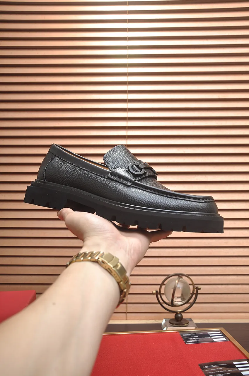 Men's shoes 💰680💶 [Ferragamo/Ferragamo] The latest model in the counter. Original imported high-quality cowhide with open sides + imported 🐂 water-dyed cowhide lining + original luxury metal buckle + original combination outsole. Comparison without pressure 38--45 (45 is custom-made and cannot be returned or exchanged)